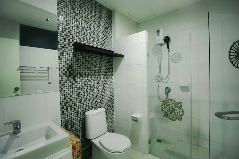 Thanapat Haus Sathorn - Narathiwas, Bangkok, Soi Chuen Chitrung, Nontri Road, Chong Nonsi, Yan Nawa, Bangkok, 3 Bedrooms, 200 sqm, Townhouse For Sale, by Nuttharom Linla, 500289236 - DDproperty.com