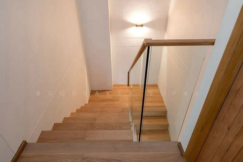 Von Napa Sukhumvit 38, Bangkok, Soi Sukhumvit 38, Phra Kanong, Khlong Toei, Bangkok, 2 Bedrooms, 105 sqm, Condo For Rent, by Boonraksa Sopak, 500289254 - DDproperty.com