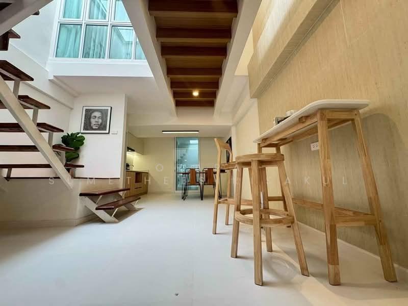 Khlongtan Nivet, Bangkok, 20 Soi Pridi Banomyong 42, Khlong Tan Nua, Watthana, Bangkok, 2 Bedrooms, 170 sqm, Townhouse For Sale, by Orapa Sumetheesirisakul, 500289274 - DDproperty.com