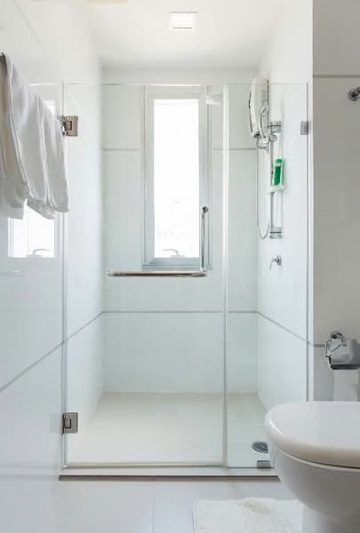 Thru Thonglor, Bangkok, Petchaburi Road, Bang Kapi, Huai Khwang, Bangkok, 2 Bedrooms, 63 sqm, Condo For Rent, by Boonraksa Sopak, 500289299 - DDproperty.com