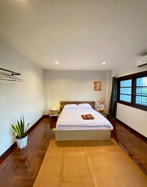 ทาวน์เฮ้าส์ 6-ห้องนอน, กรุงเทพ, พระโขนงเหนือ, วัฒนา, กรุงเทพ, 280 ตร.ม., ทาวน์เฮ้าส์ ให้เช่า, โดย Vichai  Annavakulthorn, 500289319 - DDproperty.com