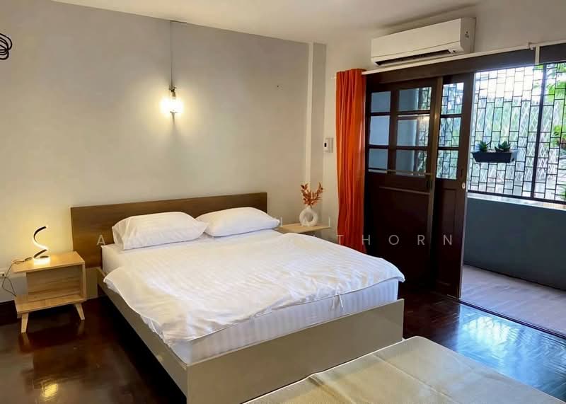 ทาวน์เฮ้าส์ 6-ห้องนอน, กรุงเทพ, พระโขนงเหนือ, วัฒนา, กรุงเทพ, 280 ตร.ม., ทาวน์เฮ้าส์ ให้เช่า, โดย Vichai  Annavakulthorn, 500289319 - DDproperty.com