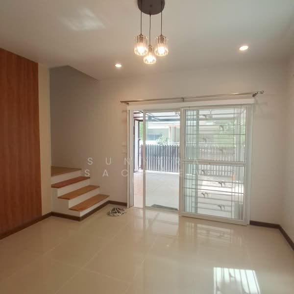 Villette City Pattanakarn 38, Bangkok, Phatthanakan Road, Prawet, Prawet, Bangkok, 4 Bedrooms, 120 sqm, Townhouse For Rent, by Sunitra Sachdev, 500289341 - DDproperty.com