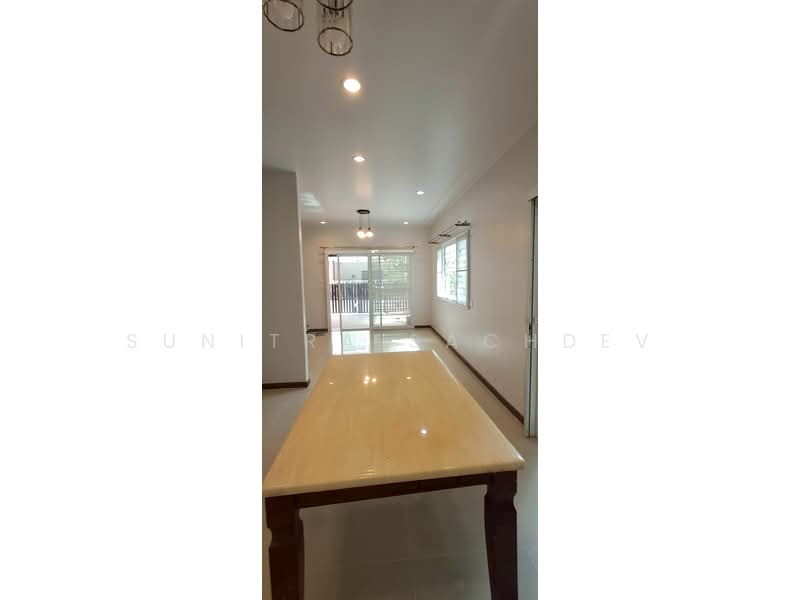 Villette City Pattanakarn 38 : วิลเลต ซิตี้ พัฒนาการ 38, กรุงเทพ, ถนนพัฒนาการ, ประเวศ, ประเวศ, กรุงเทพ, 120 ตร.ม., ทาวน์เฮ้าส์ ให้เช่า, โดย Sunitra Sachdev, 500289341 - DDproperty.com