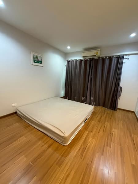 Villette City Pattanakarn 38, Bangkok, Phatthanakan Road, Prawet, Prawet, Bangkok, 4 Bedrooms, 120 sqm, Townhouse For Rent, by Sunitra Sachdev, 500289341 - DDproperty.com