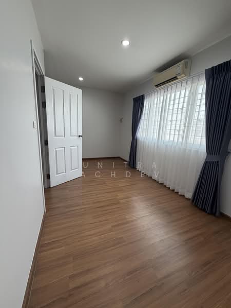 Villette City Pattanakarn 38, Bangkok, Phatthanakan Road, Prawet, Prawet, Bangkok, 4 Bedrooms, 120 sqm, Townhouse For Rent, by Sunitra Sachdev, 500289341 - DDproperty.com