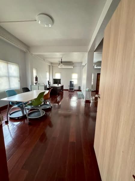 For Rent: 4-Storey Commercial Building (2 Connected Units) near BTS Si Nut (SPSP655), Bangkok, ศรีนครินทร์, Suan Luang, Suan Luang, Bangkok, , 1,000 sqm, Shophouse For Rent, by Agent Pla, 500289427 - DDproperty.com