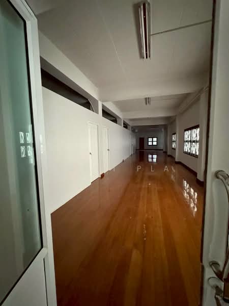 For Rent: 4-Storey Commercial Building (2 Connected Units) near BTS Si Nut (SPSP655), Bangkok, ศรีนครินทร์, Suan Luang, Suan Luang, Bangkok, , 1,000 sqm, Shophouse For Rent, by Agent Pla, 500289427 - DDproperty.com