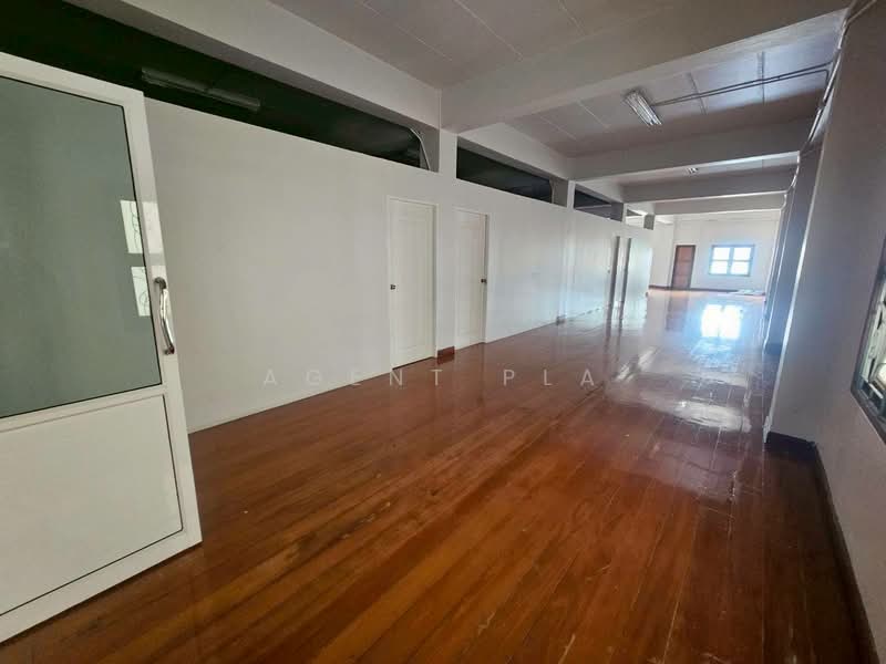 For Rent: 4-Storey Commercial Building (2 Connected Units) near BTS Si Nut (SPSP657), Bangkok, ศรีนครินทร์, Suan Luang, Bangkok, , 1,000 sqm, Shophouse For Rent, by Agent Pla, 500289427 - DDproperty.com