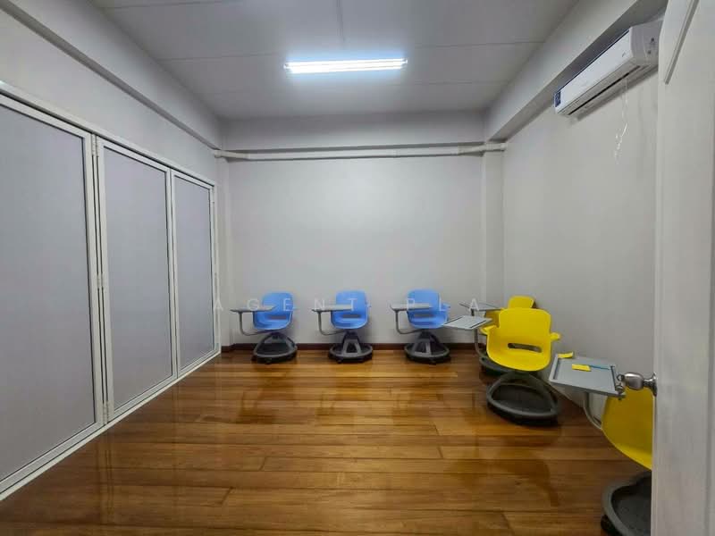 ให้เช่าอาคารพาณิชย์ 4 ชั้น 2 คูหา ตีทะลุ ทำเลบีทีเอสศรีนุช(SPSP657), กรุงเทพ, ศรีนครินทร์, สวนหลวง, กรุงเทพ, 1,000 ตร.ม., ตึกแถว-อาคารพาณิชย์ ให้เช่า, โดย Agent Pla, 500289427 - DDproperty.com
