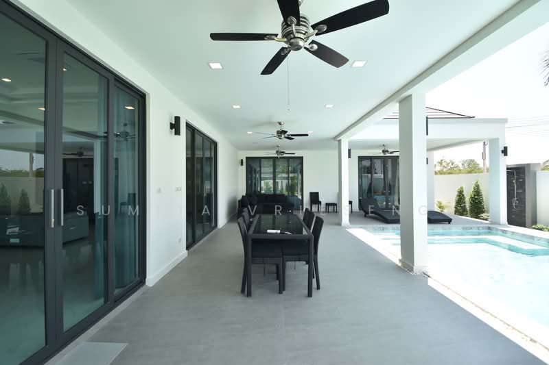 Luxury Pool Villa for Sale in Hua Hin – 4 Bedroom Modern Villa near Black Mountain, Prachuap Khiri Khan, Hin Lek Fai, Hua Hin, Prachuap Khiri Khan, 4 Bedrooms, 225 sqm, Villa For Sale, by Sumita Vriesenga, 500289428 - DDproperty.com