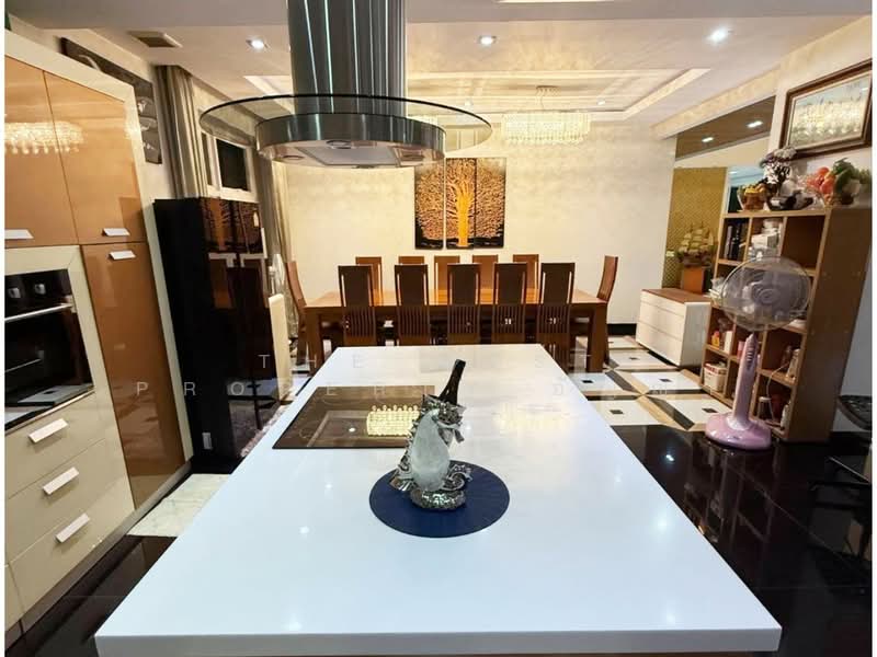 บ้านเดี่ยวลาดพร้าว กรุงเทพมหานคร, Bangkok, Lat Phrao, Lat Phrao, Bangkok, 8 Bedrooms, 1,000 sqm, Single Detached House For Sale, by The Best Property อัญญ่า, 500289432 - DDproperty.com