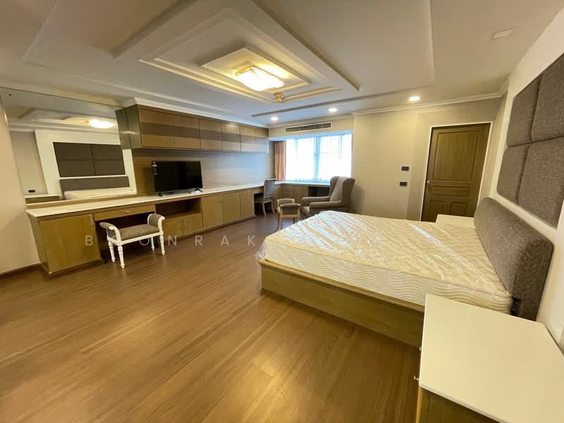 Oriental Towers, Bangkok, 25 Soi Ekkamai 12, Ekkamai Road, Khlong Tan Nua, Watthana, Bangkok, 4 Bedrooms, 453 sqm, Condo For Rent, by Boonraksa Sopak, 500289440 - DDproperty.com