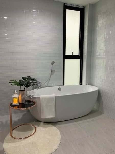 วิลล่าหรูสไตล์โมเดิร์น White Tara Villa หมู่บ้านวังตาล, เชียงใหม่, สันผักหวาน, หางดง, เชียงใหม่, 309 ตร.ม., วิลล่า ให้เช่า, โดย Wenyu Zhou, 500289461 - DDproperty.com