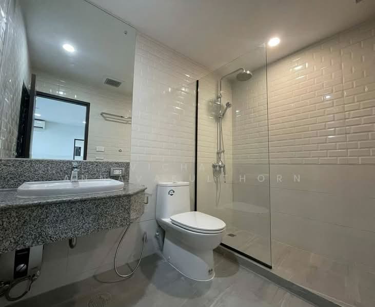 Sathorn House, Bangkok, Sathorn, Silom, Bang Rak, Bangkok, 2 Bedrooms, 73 sqm, Condo For Rent, by Vichai  Annavakulthorn, 500289464 - DDproperty.com
