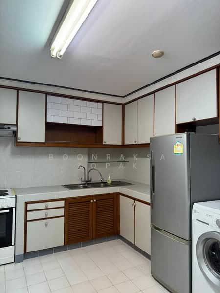 Richmond Palace, Bangkok, Soi Sukhumvit 43 Sukhumvit Road, Khlong Tan Nua, Watthana, Bangkok, 2 Bedrooms, 146 sqm, Condo For Rent, by Boonraksa Sopak, 500289465 - DDproperty.com