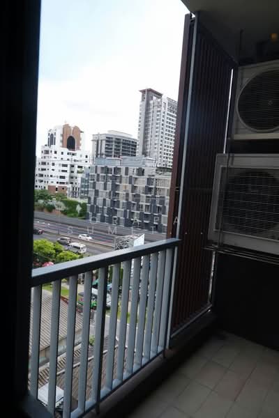 Focus Ploenchit, Bangkok, Soi Sukhumvit 2, Khlong Toei, Khlong Toei, Bangkok, 1 Bedroom, 35 sqm, Condo For Sale, by Orapa Sumetheesirisakul, 500289544 - DDproperty.com