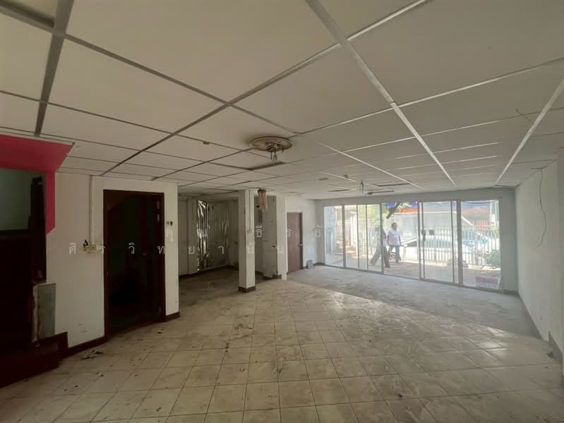 สินธานี ลาดพร้าว 80 ( Sinthanee Ladprao 80 ), Bangkok, ถนนลาดพร้าว, Wang Thonglang, Wang Thonglang, Bangkok, 5 Bedrooms, 312 sqm, Townhouse For Sale, by คุณ ธีรธันย์ ศิรวิทยานันท์ (เมฆ), 500289547 - DDproperty.com
