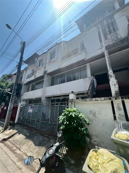 สินธานี ลาดพร้าว 80 ( Sinthanee Ladprao 80 ), Bangkok, ถนนลาดพร้าว, Wang Thonglang, Wang Thonglang, Bangkok, 5 Bedrooms, 312 sqm, Townhouse For Sale, by คุณ ธีรธันย์ ศิรวิทยานันท์ (เมฆ), 500289547 - DDproperty.com