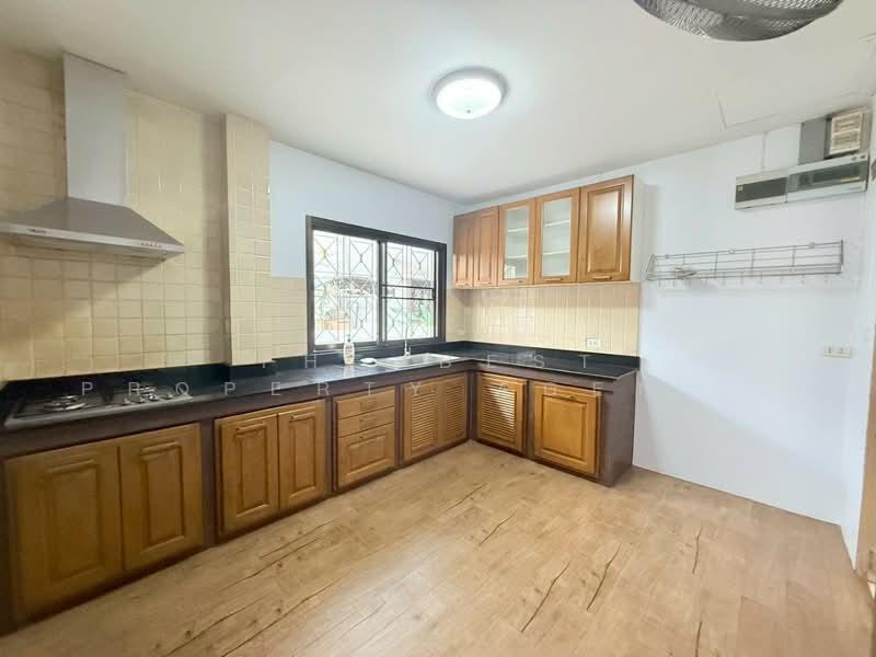Baan Mueang Ek 2, Pathum Thani, Ekkarat 2 Alley, Lak Hok, Muang Pathum Thani, Pathum Thani, 3 Bedrooms, 150 sqm, Single Detached House For Sale, by The Best Property Agent ป๋อมแป๋ม, 500289565 - DDproperty.com