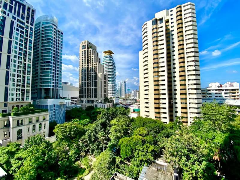Vittorio 39, Bangkok, 8 Sukhumvit, Khlong Tan Nua, Watthana, Bangkok, 2 Bedrooms, 127 sqm, Condo For Rent, by Boonraksa Sopak, 500289577 - DDproperty.com