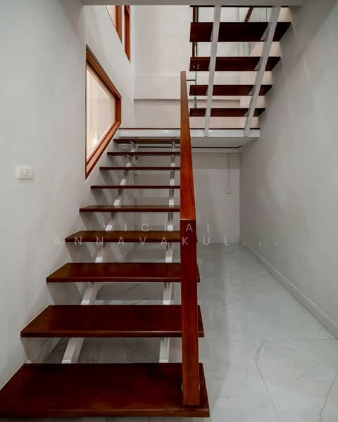 3-BR Townhouse, Bangkok, Huai Khwang, Huai Khwang, Bangkok, 3 Bedrooms, 180 sqm, Townhouse For Rent, by Vichai  Annavakulthorn, 500289616 - DDproperty.com