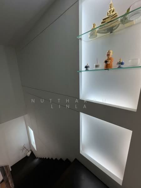 4-BR Townhouse, Bangkok, Chan Kasem, Chatuchak, Bangkok, 4 Bedrooms, 325 sqm, Townhouse For Sale, by Nuttharom Linla, 500289643 - DDproperty.com