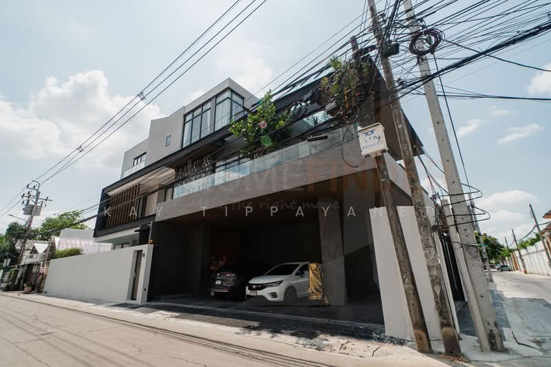 THIRRA Ladprao :, Bangkok, Chan Kasem, Chatuchak, Bangkok, 5 Bedrooms, 667 sqm, Single Detached House For Sale, by Kay Tippayanet, 500289713 - DDproperty.com