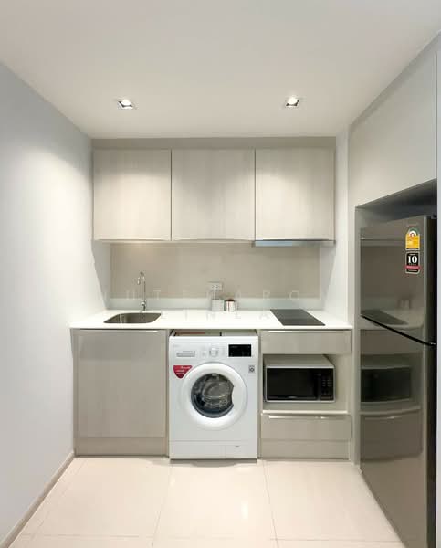 Vtara Sukhumvit 36, Bangkok, 118 Soi Saen Sabai, Phra Kanong, Khlong Toei, Bangkok, 1 Bedroom, 36 sqm, Condo For Sale, by Nuttharom Linla, 500289723 - DDproperty.com