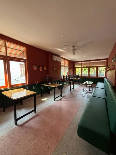 2-BR Townhouse, Bangkok, Yan Nawa, Sathon, Bangkok, 2 Bedrooms, 138 sqm, Townhouse For Rent, by Vichai  Annavakulthorn, 500289748 - DDproperty.com