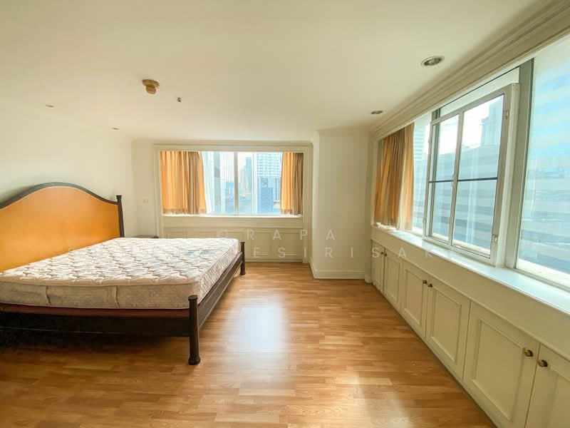 Asoke Place, Bangkok, Asok Montri Rd, Khlongtoei Nua, Watthana, Bangkok, 2 Bedrooms, 133 sqm, Condo For Sale, by Orapa Sumetheesirisakul, 500289749 - DDproperty.com