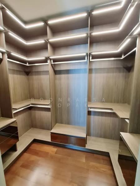 Q1 Sukhumvit, Bangkok, 1 Sukhumvit Road, Khlong Toei, Khlong Toei, Bangkok, 2 Bedrooms, 92 sqm, Condo For Rent, by Boonraksa Sopak, 500289763 - DDproperty.com