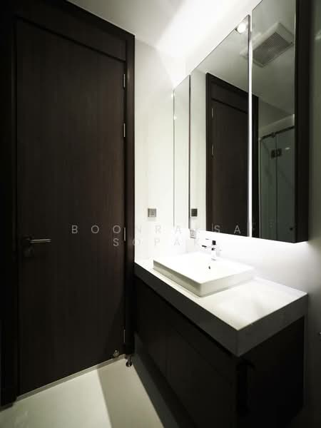 Q1 Sukhumvit, Bangkok, 1 Sukhumvit Road, Khlong Toei, Khlong Toei, Bangkok, 3 Bedrooms, 148 sqm, Condo For Rent, by Boonraksa Sopak, 500289777 - DDproperty.com