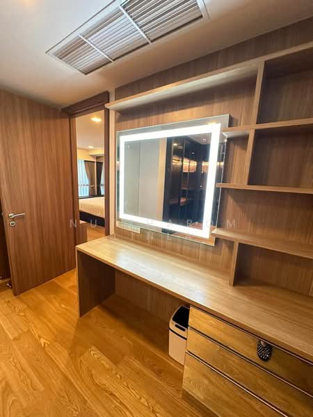 Ficus Lane, Bangkok, Soi Sukhumvit 44/1, Phra Kanong, Khlong Toei, Bangkok, 3 Bedrooms, 244 sqm, Condo For Sale, by Nuttharom Linla, 500289787 - DDproperty.com