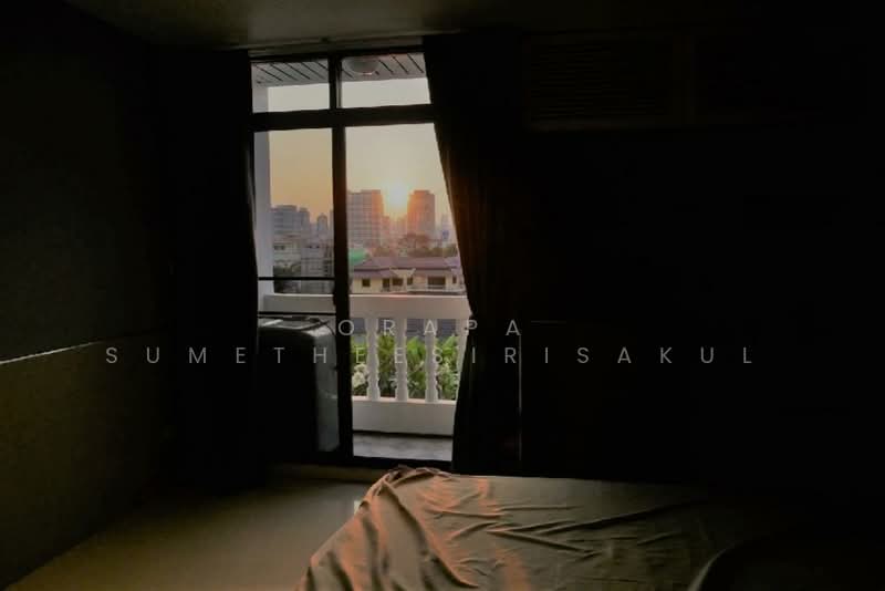 J.C. Tower, Bangkok, Soi Sukhumvit 55, Khlong Tan Nua, Watthana, Bangkok, 1 Bedroom, 55 sqm, Condo For Sale, by Pemika Aukkaraleekul, 500289790 - DDproperty.com