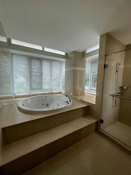 The Bangkok Sukhumvit 43, Bangkok, Soi Sukhumvit 43, Khlong Tan Nua, Watthana, Bangkok, 2 Bedrooms, 114 sqm, Condo For Sale, by Nuttharom Linla, 500289805 - DDproperty.com