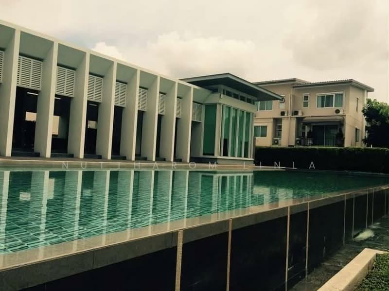 For Sale - 3-BR Townhouse, Bangkok