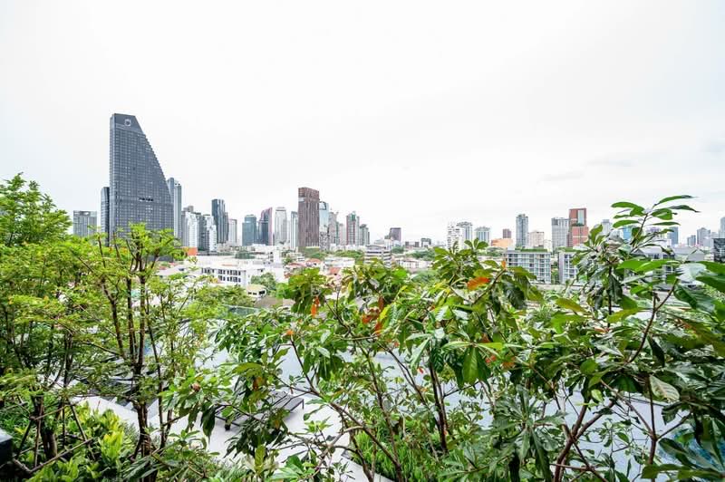 Oka Haus Sukhumvit 36, Bangkok, 3399 Rama 4 Road, Khong Tan, Khlong Toei, Bangkok, 1 Bedroom, 35 sqm, Condo For Rent, by Kitnipat Boonyadhammakul, 500289827 - DDproperty.com