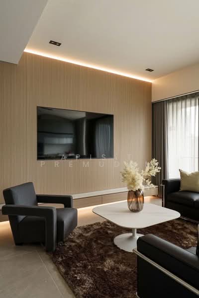 The Strand Thonglor, Bangkok, 36 Soi Sukhumvit 55, Khlong Tan Nua, Watthana, Bangkok, 2 Bedrooms, 110 sqm, Condo For Rent, by Apisit Premudom, 500289844 - DDproperty.com