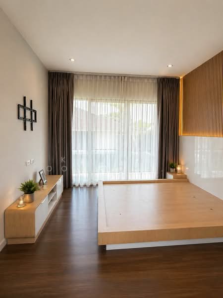 Saransiri Srivaree, Samut Prakan, 343 Rural Road, Srisa Chorakhe Noi, Bang Sao Thong, Samut Prakan, 4 Bedrooms, 240 sqm, Single Detached House For Rent, by Kitnipat Boonyadhammakul, 500289850 - DDproperty.com