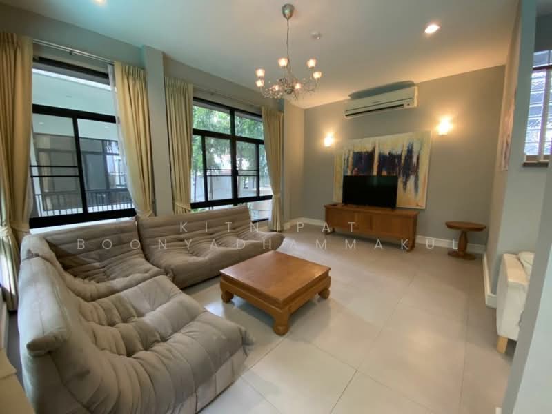 Veranda Ville, Bangkok, Soi Sukhumvit 38, Phra Kanong, Khlong Toei, Bangkok, 4 Bedrooms, 350 sqm, Single Detached House For Rent, by Kitnipat Boonyadhammakul, 500289865 - DDproperty.com