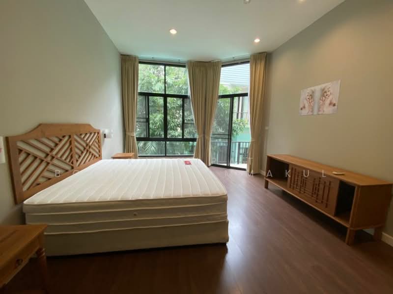 Veranda Ville, Bangkok, Soi Sukhumvit 38, Phra Kanong, Khlong Toei, Bangkok, 4 Bedrooms, 350 sqm, Single Detached House For Rent, by Kitnipat Boonyadhammakul, 500289865 - DDproperty.com