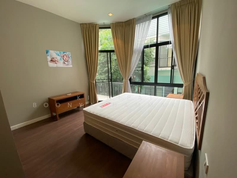 Veranda Ville, Bangkok, Soi Sukhumvit 38, Phra Kanong, Khlong Toei, Bangkok, 4 Bedrooms, 350 sqm, Single Detached House For Rent, by Kitnipat Boonyadhammakul, 500289865 - DDproperty.com