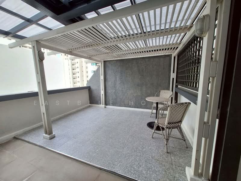 Sathorn Gardens : สาธร การ์เด้นส์, กรุงเทพ, 39 ถนนสาธรใต้, ทุ่งมหาเมฆ, สาทร, กรุงเทพ, 64 ตร.ม., คอนโด ขาย, โดย Eastblue Horizon, 500289892 - DDproperty.com