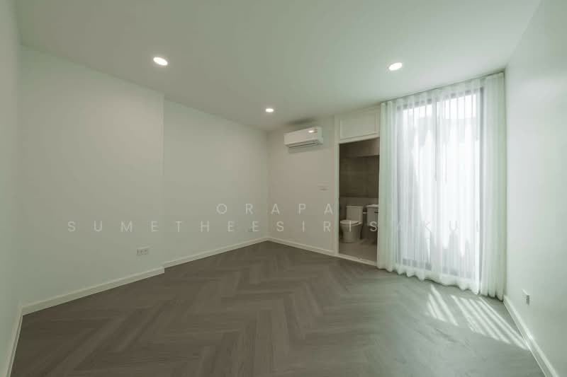 3-BR Townhouse, Bangkok, Khlong Tan Nua, Watthana, Bangkok, 3 Bedrooms, 192 sqm, Townhouse For Sale, by Orapa Sumetheesirisakul, 500290092 - DDproperty.com