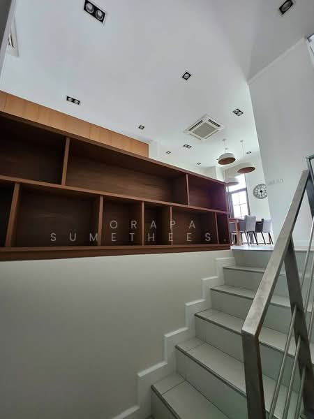 3-BR Townhouse, Bangkok, Khlong Tan Nua, Watthana, Bangkok, 3 Bedrooms, 350 sqm, Townhouse For Sale, by Orapa Sumetheesirisakul, 500290100 - DDproperty.com