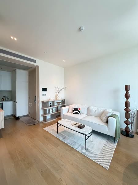 The Strand Thonglor, Bangkok, 36 Soi Sukhumvit 55, Khlong Tan Nua, Watthana, Bangkok, 1 Bedroom, 51 sqm, Condo For Rent, by Kitnipat Boonyadhammakul, 500290108 - DDproperty.com