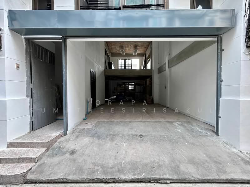 undefined, กรุงเทพ, คลองตันเหนือ, วัฒนา, กรุงเทพ, 230 ตร.ม., ทาวน์เฮ้าส์ ขาย, โดย Orapa Sumetheesirisakul, 500290114 - DDproperty.com