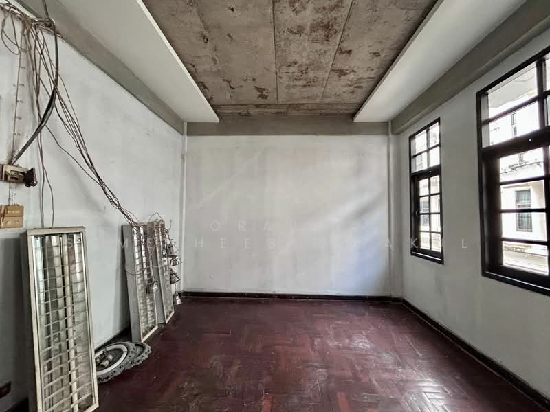 undefined, Bangkok, Khlong Tan Nua, Watthana, Bangkok, 5 Bedrooms, 230 sqm, Townhouse For Sale, by Orapa Sumetheesirisakul, 500290114 - DDproperty.com