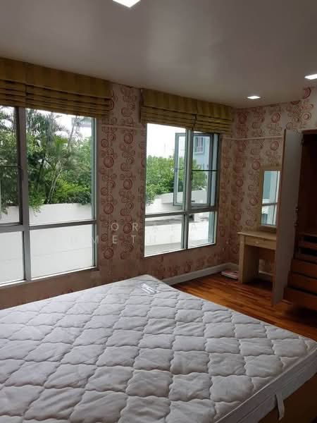 Lumpini Place Water Cliff : ลุมพินี เพลส วอเตอร์คลิฟ, กรุงเทพ, ซอยสาธุประดิษฐ์ 19 แยก 10, ช่องนนทรี, ยานนาวา, กรุงเทพ, 125 ตร.ม., คอนโด ขาย, โดย Orapa Sumetheesirisakul, 500290138 - DDproperty.com